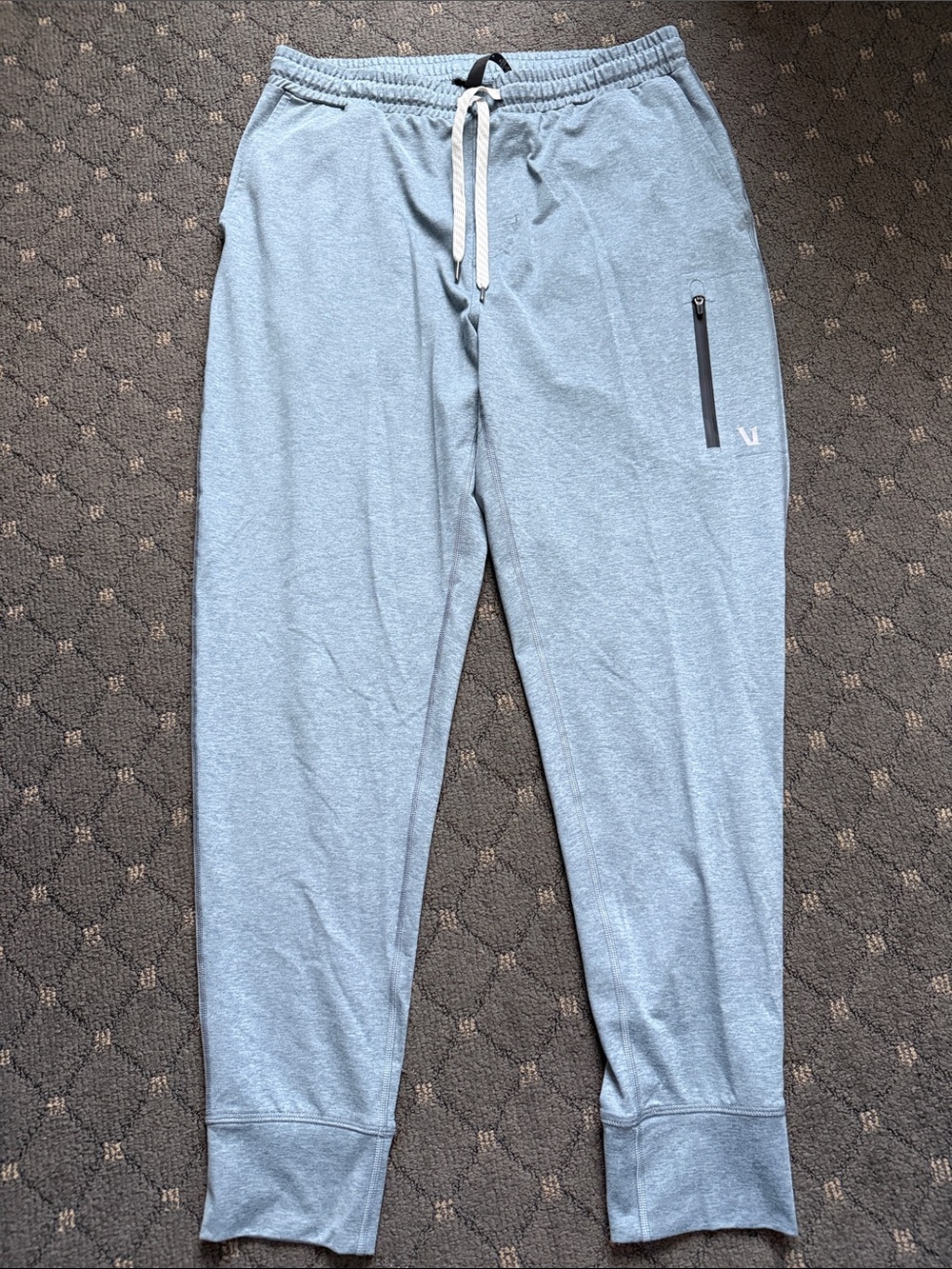 Vuori men’s joggers size medium
